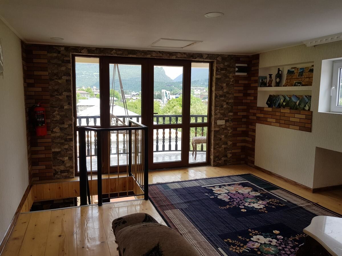 Гостевой дом Hilltop Mestia Местиа-18