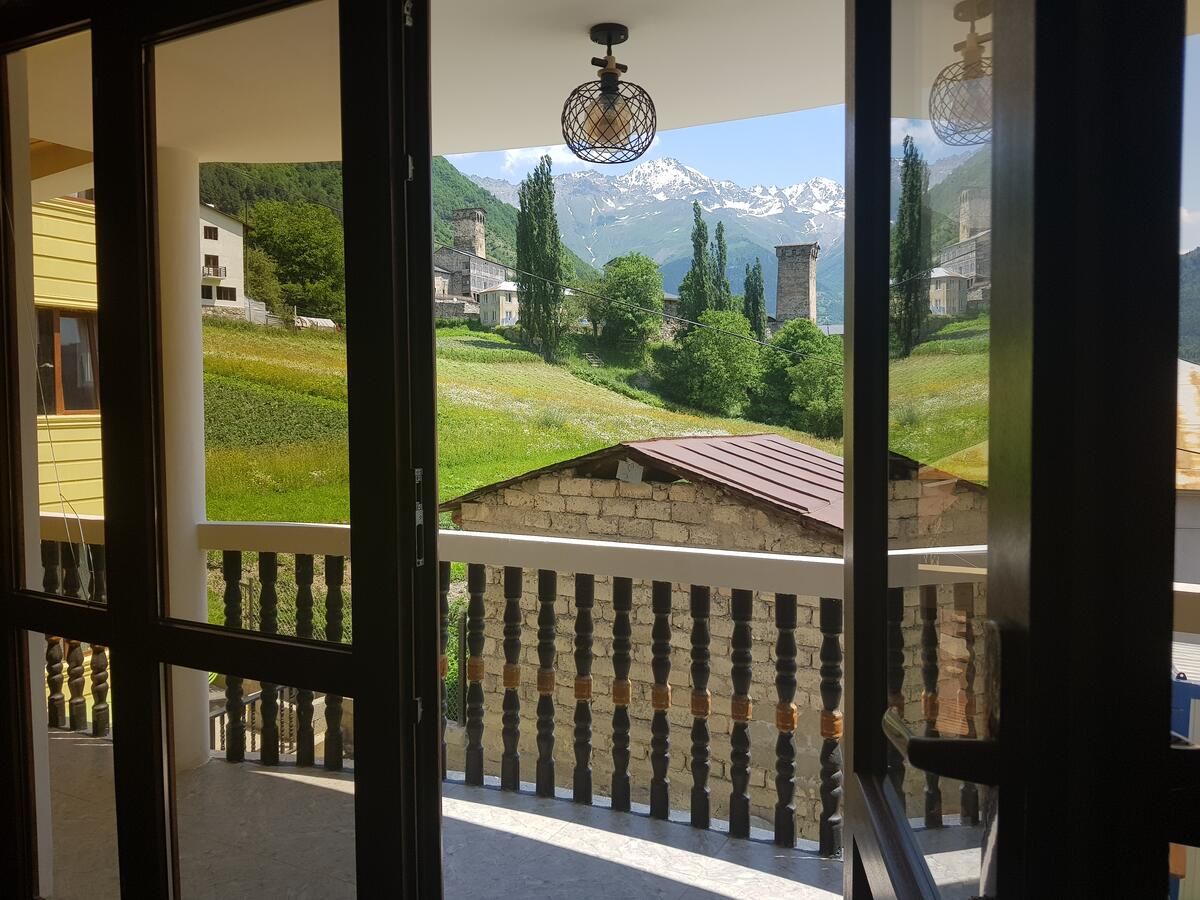 Гостевой дом Hilltop Mestia Местиа-8